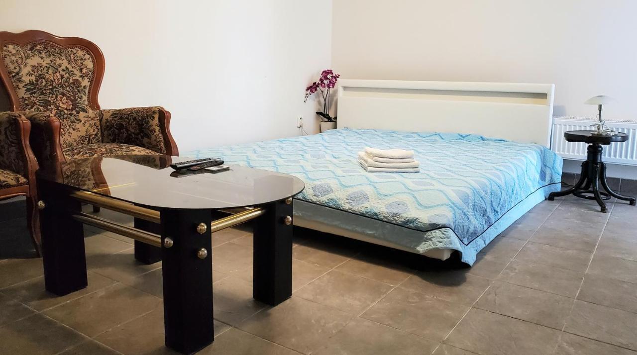 Apartman Stary Liskovec ブルノ エクステリア 写真